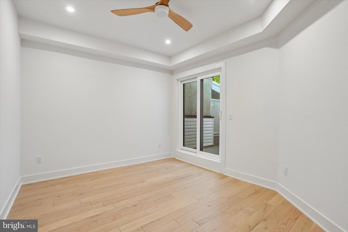 1122 Dickinson St Property Photo 18