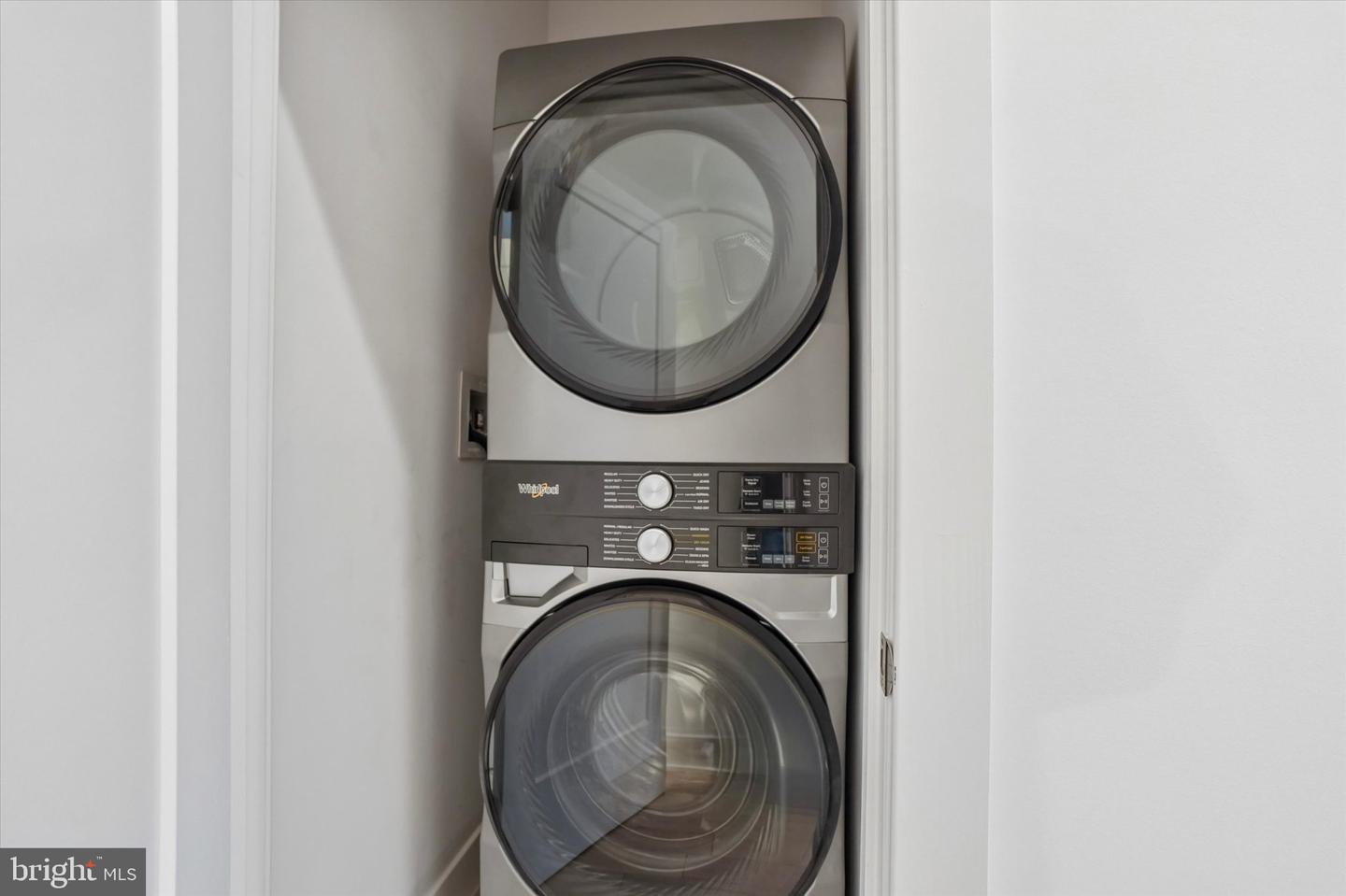 1122 Dickinson St Property Photo 26