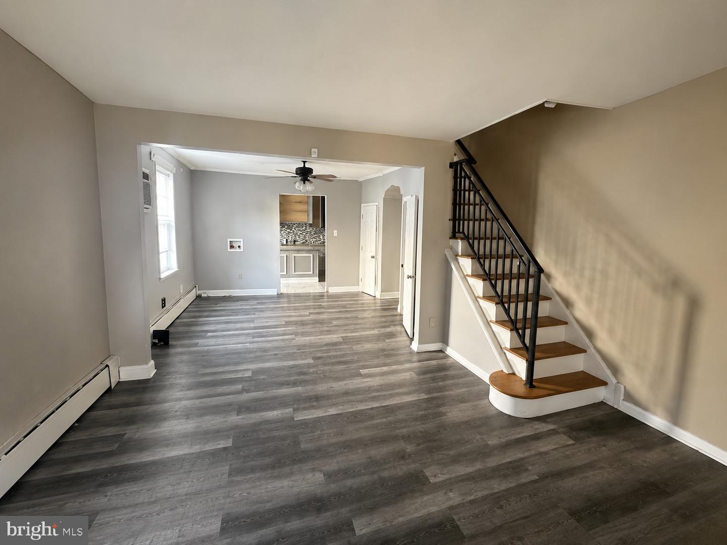 2216 Mifflin St Property Photo 4