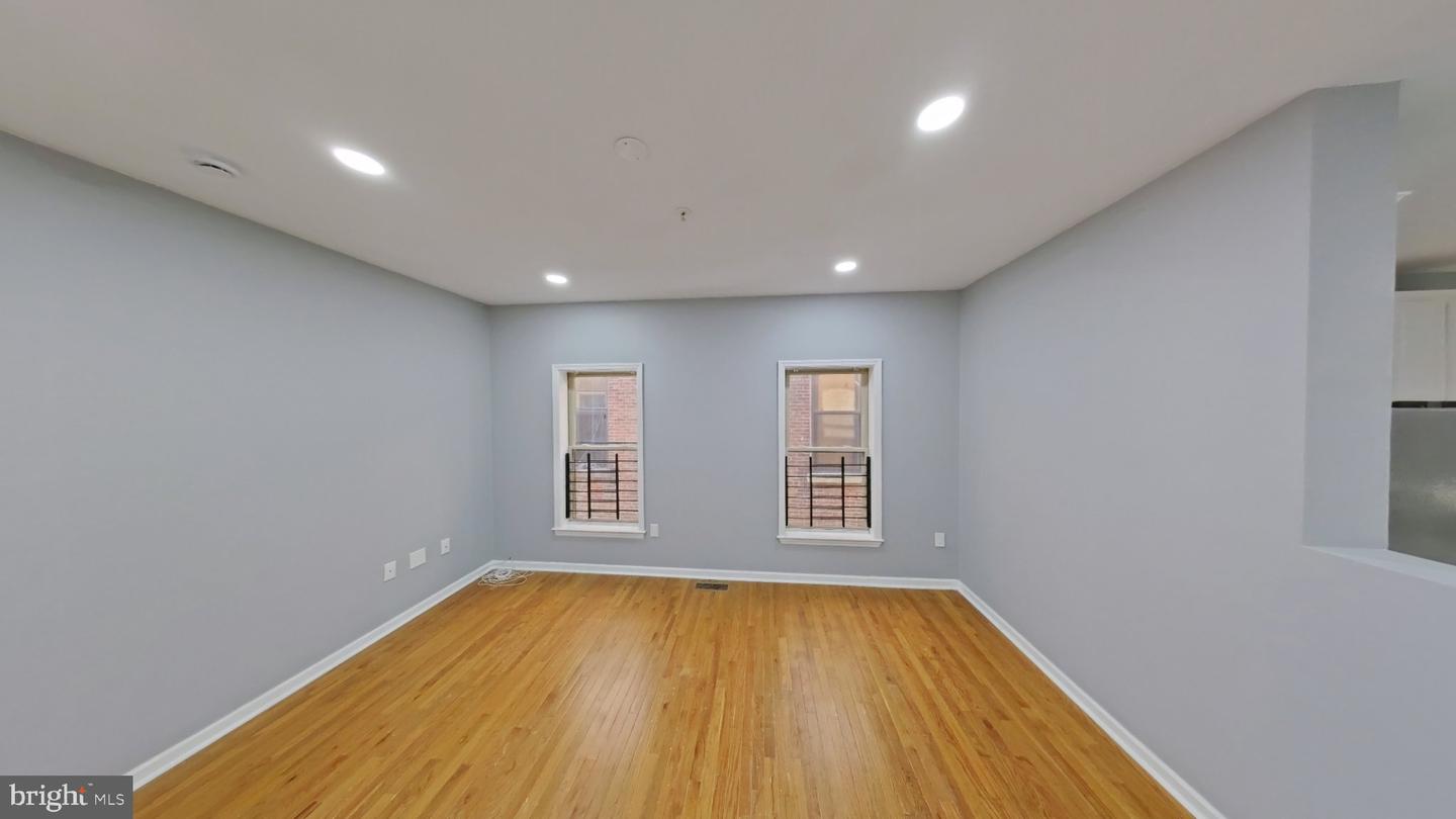 1831 W Diamond St #2 Property Photo 9