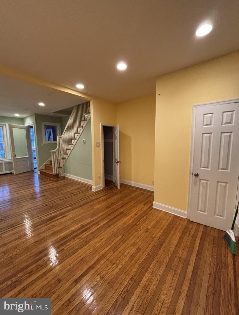 6205 Spruce Property Photo 32