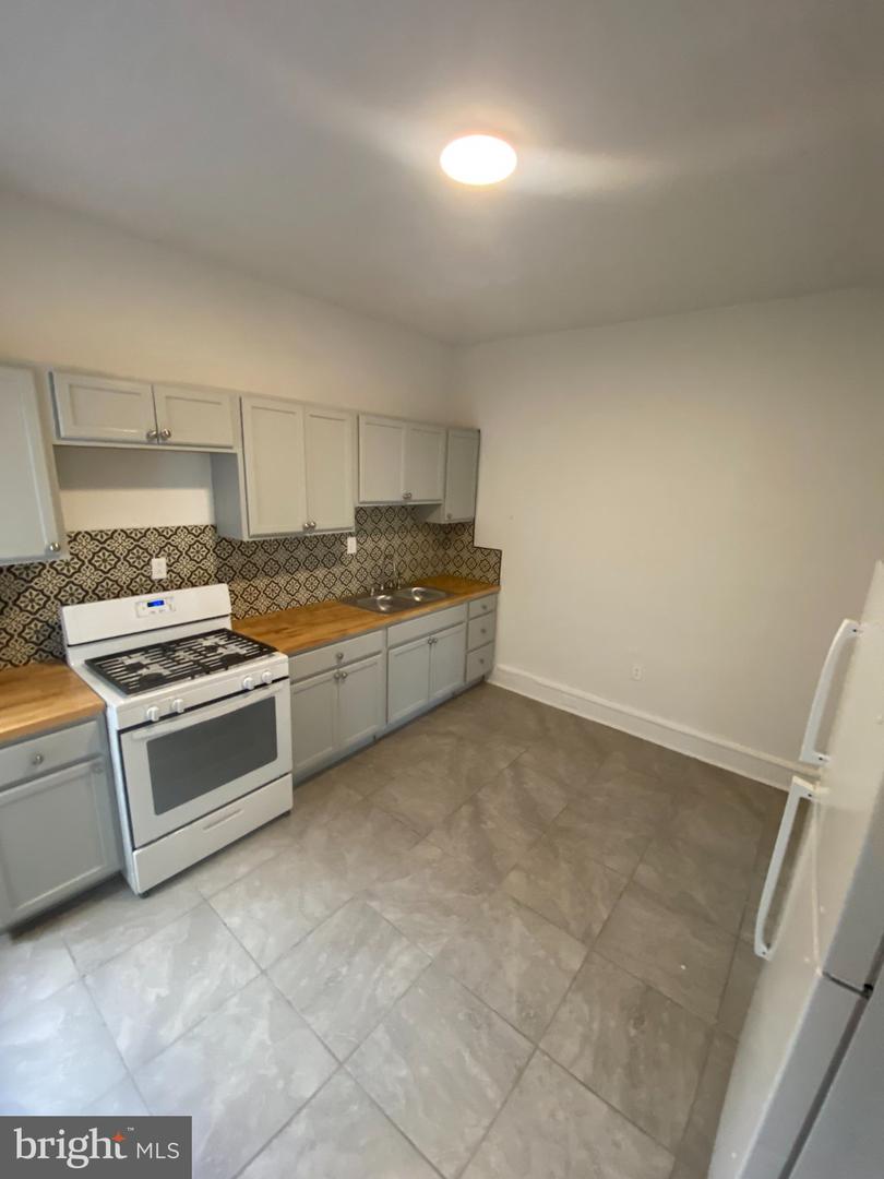 5531 Walnut St Property Photo 12