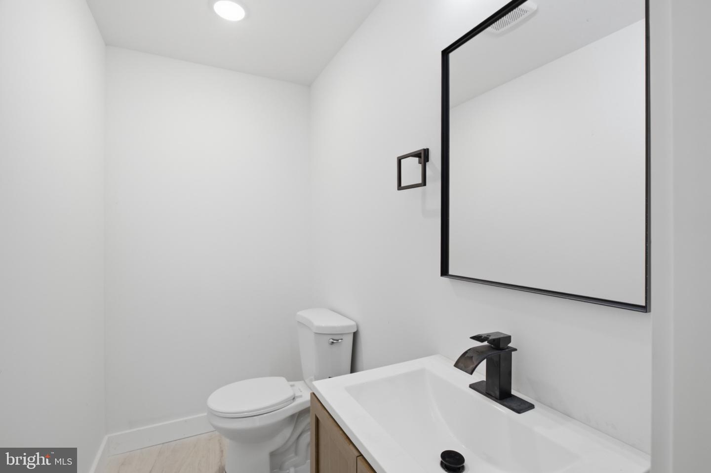 2330 N 16th St #2 Property Photo 7