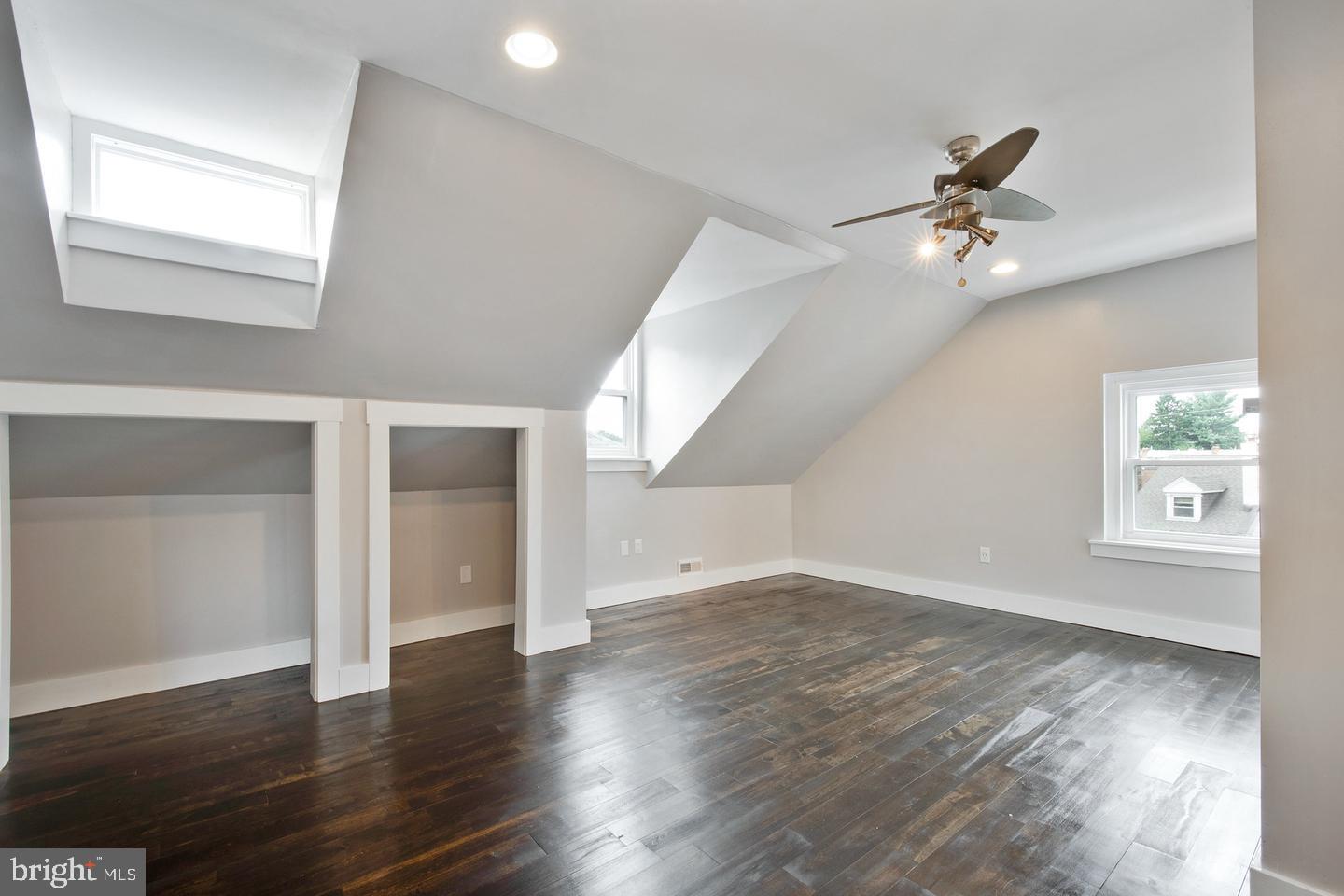 5445 Ridge Ave Property Photo 15
