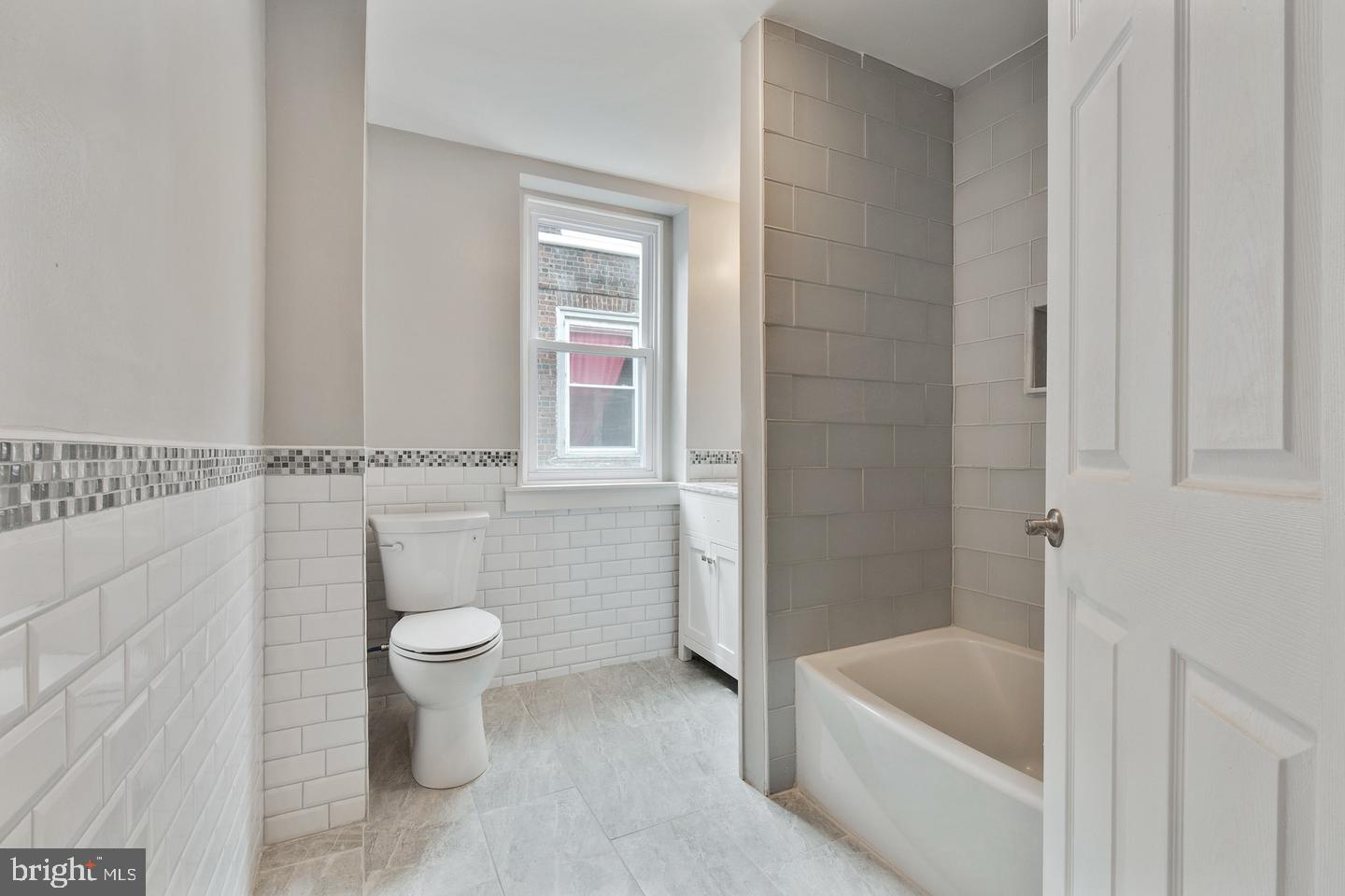 5445 Ridge Ave Property Photo 18