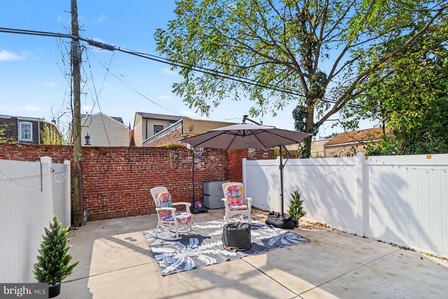 523 Green Property Photo 16