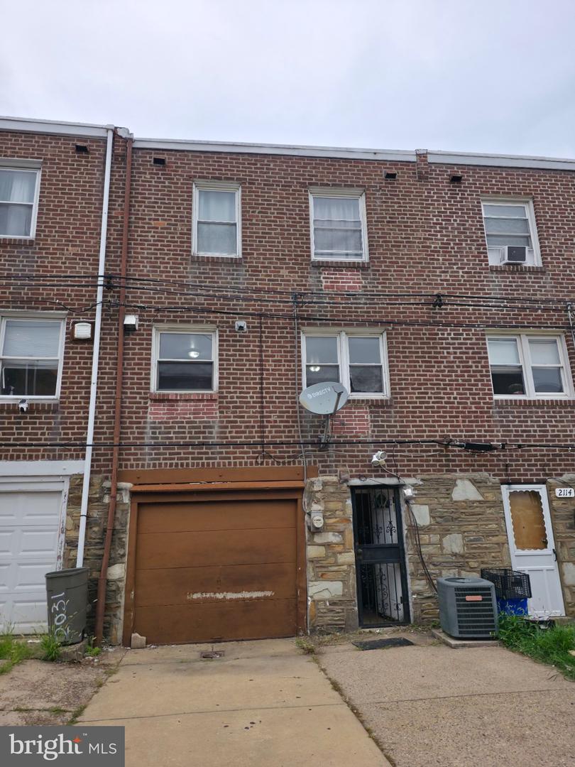 2112 Longshore Ave Property Photo 27