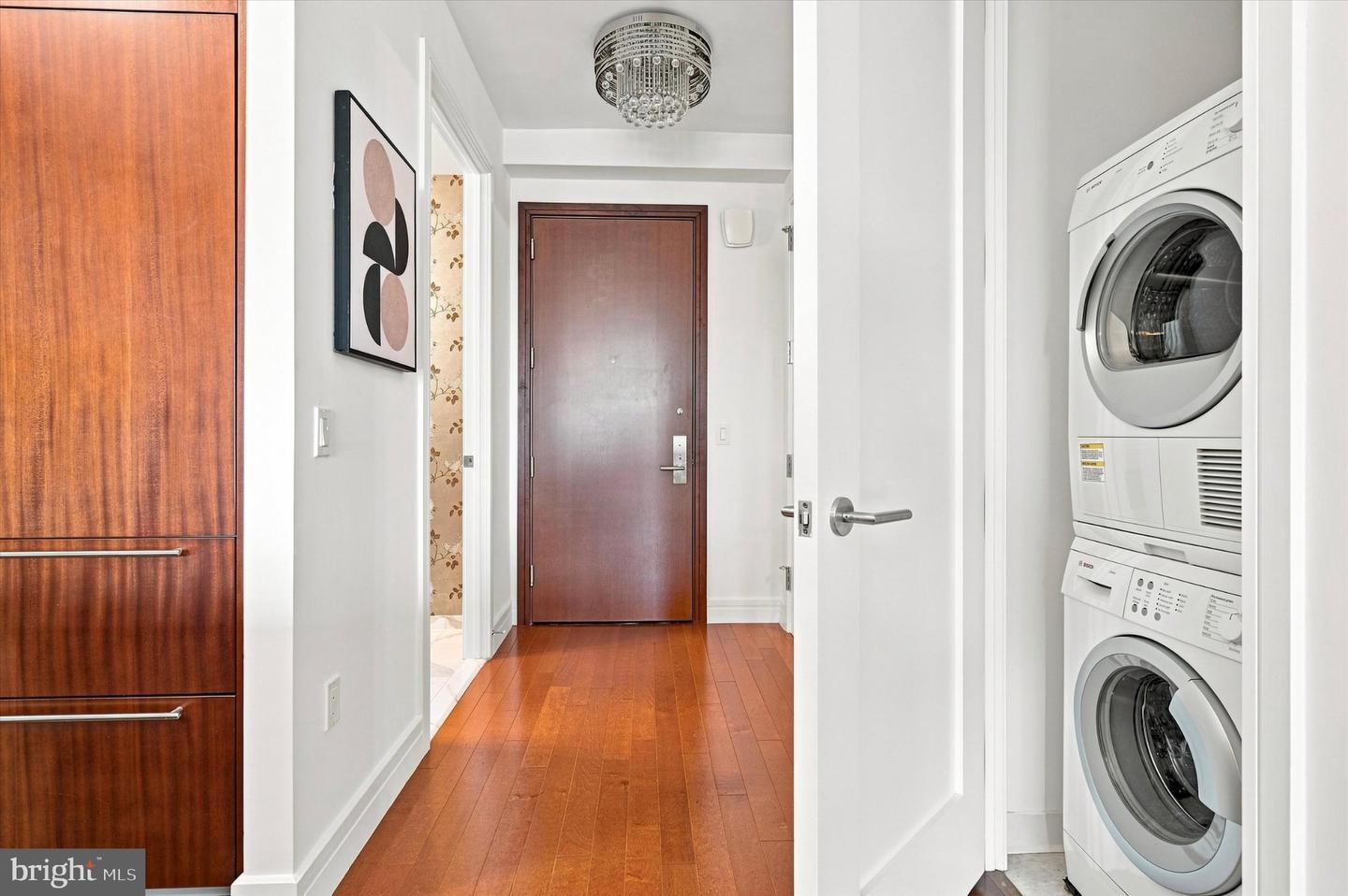 1414 S Penn Sq #12e Property Photo 8
