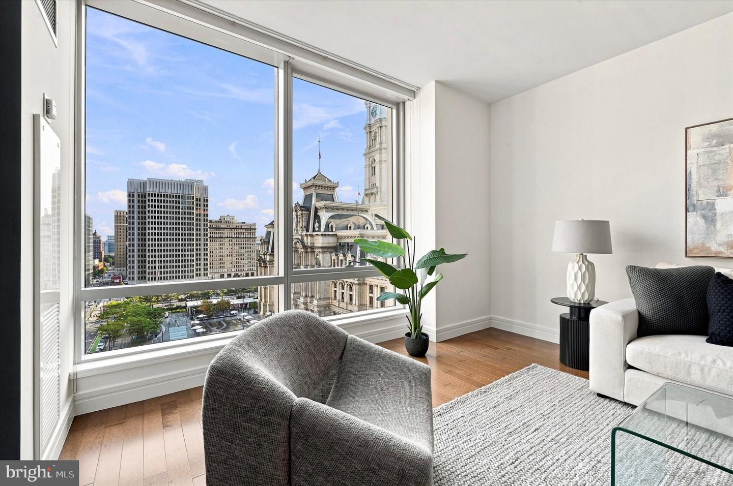 1414 S Penn Sq #12e Property Photo 14