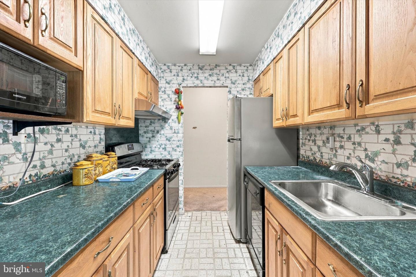 110 Byberry Rd #l9 Property Photo 2