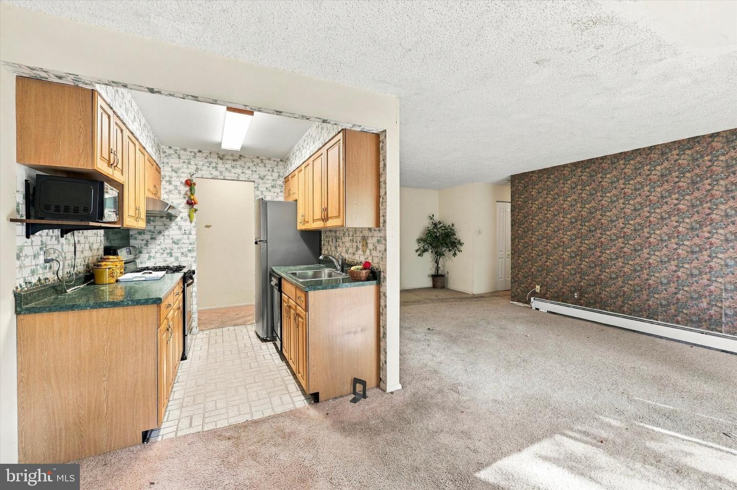 110 Byberry Rd #l9 Property Photo 3
