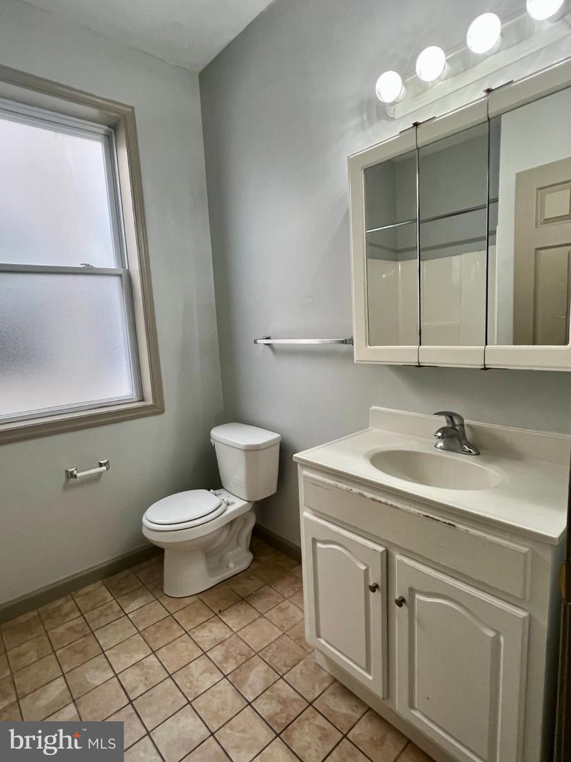 2154 N Carlisle St Property Photo 19