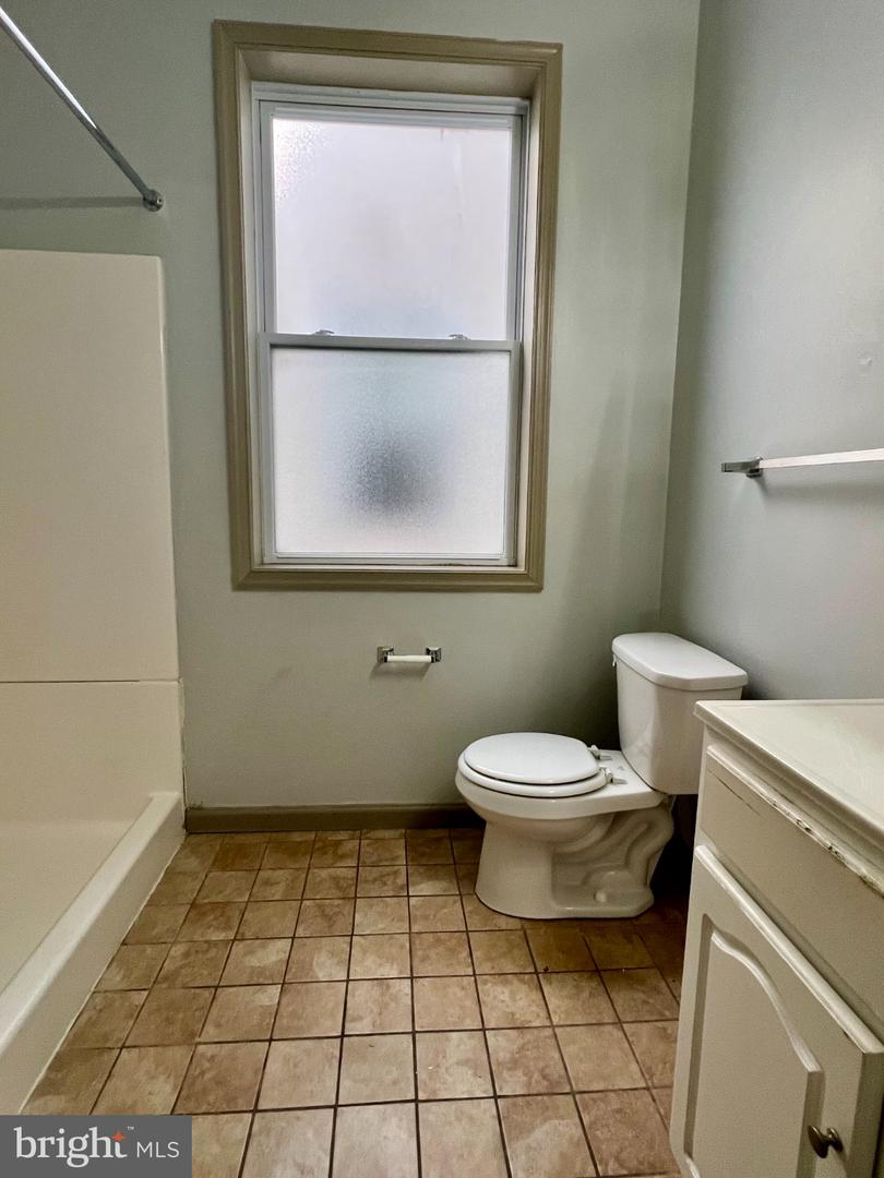 2154 N Carlisle St Property Photo 20
