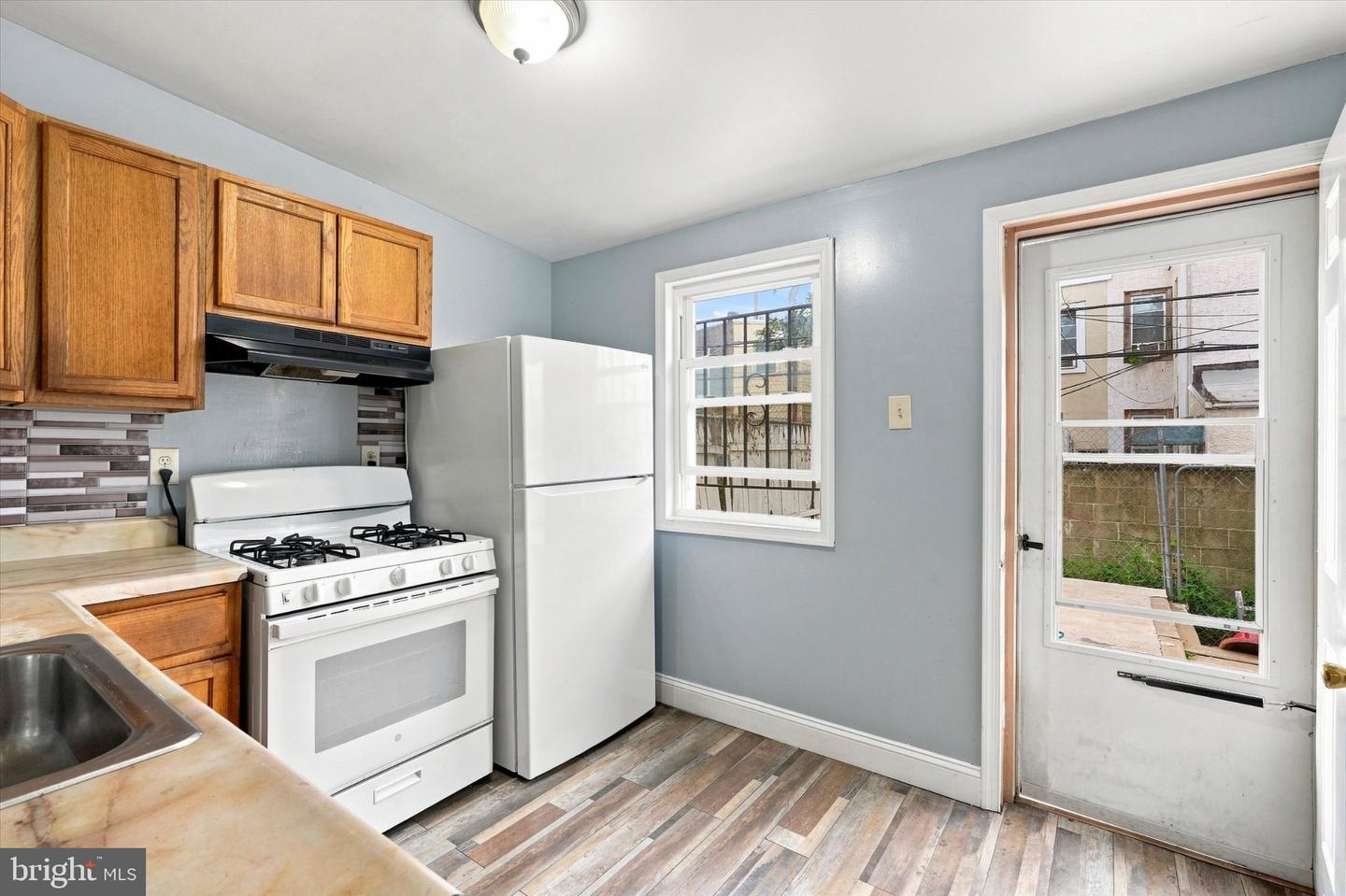 3412 N Water St Property Photo 7