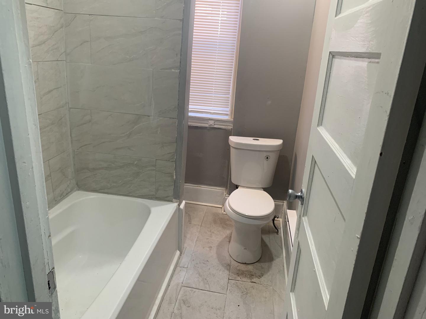 828 S 57th St Property Photo 3