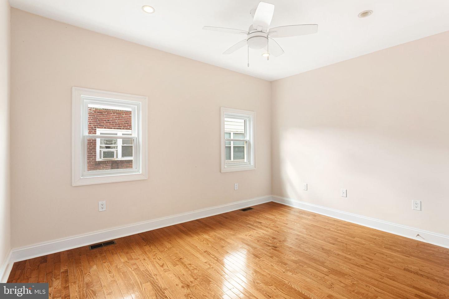 938 Morris St Property Photo 10