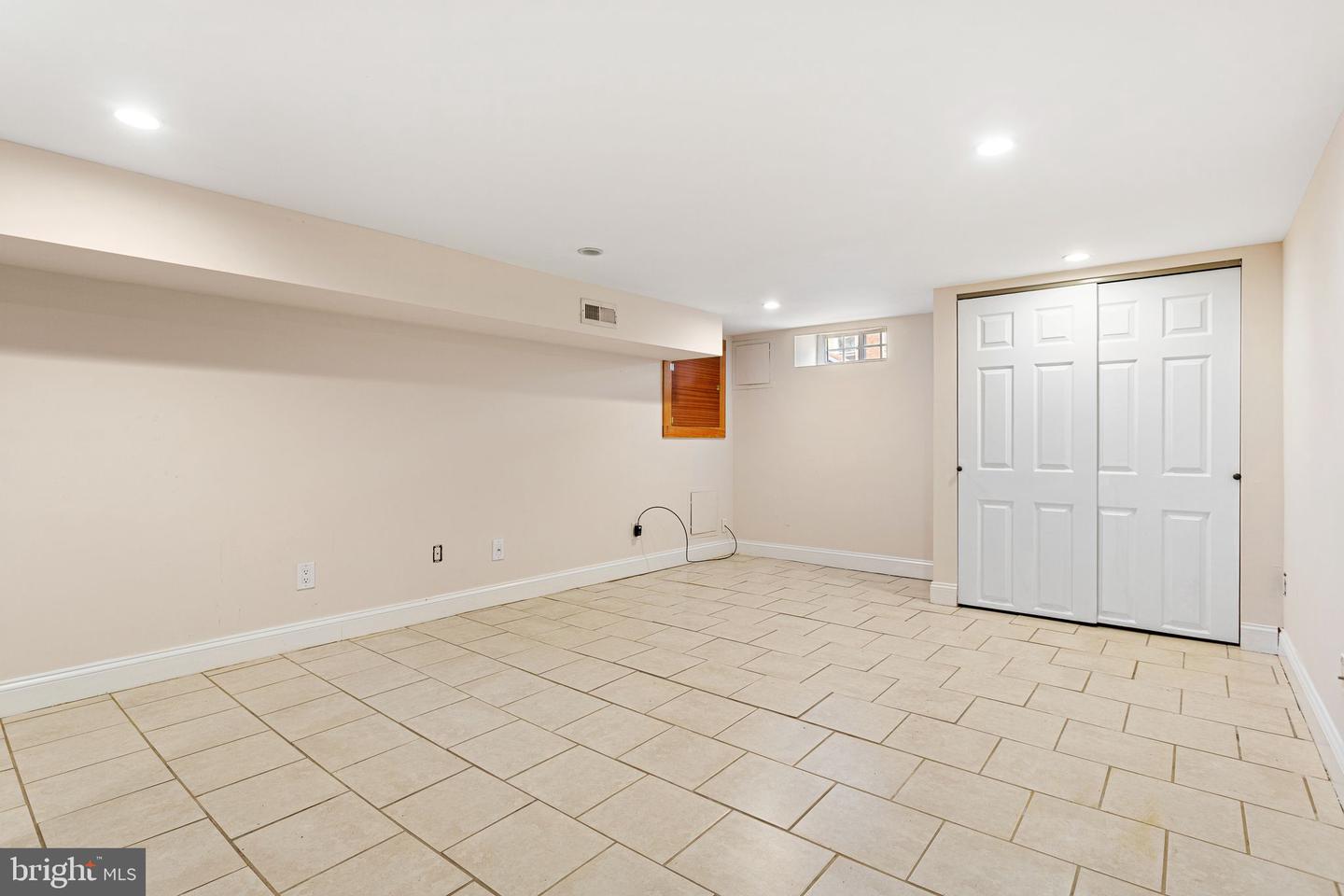 938 Morris St Property Photo 18