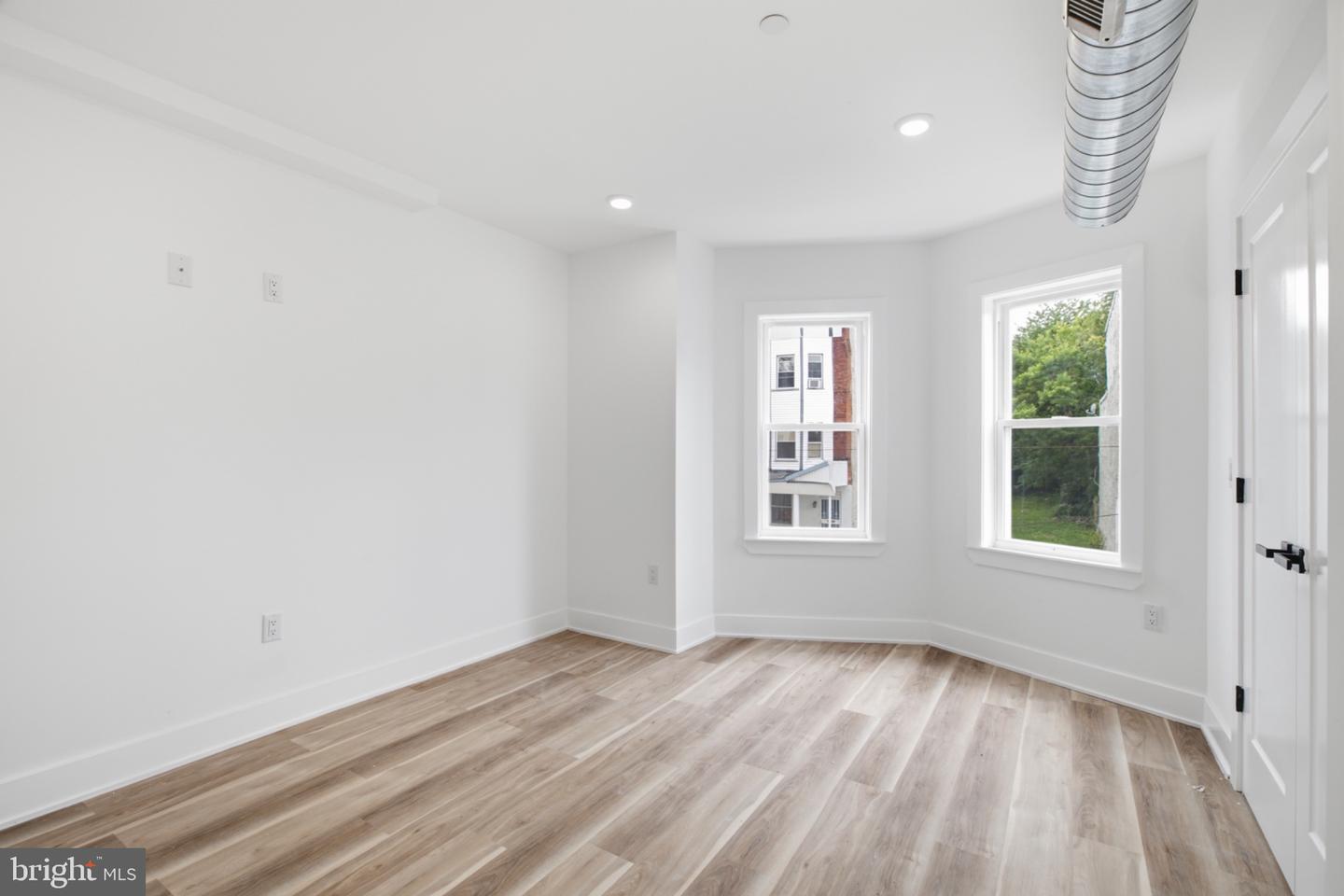 349 N 62ND ST #2 Property Photo 1