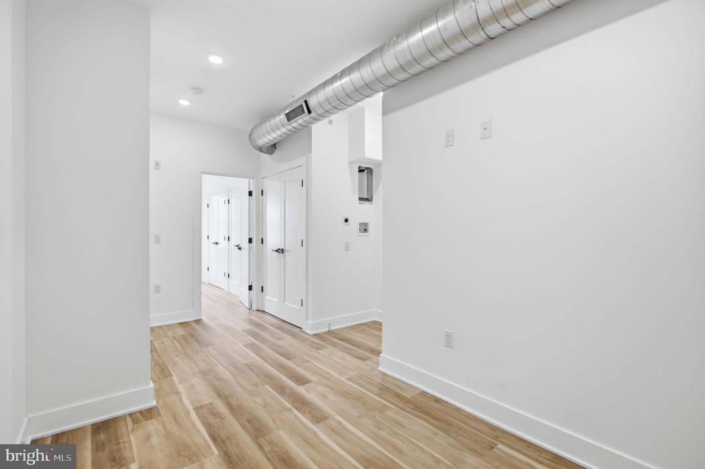 349 N 62nd St #3 Property Photo 8