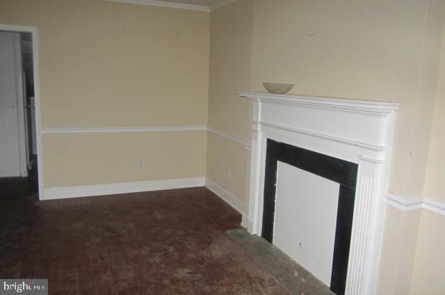 126 W Queen Ln Property Photo 10