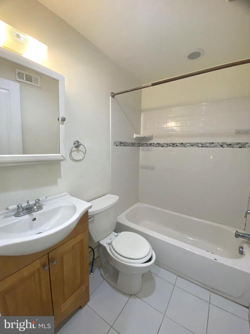 4212 Powelton Ave #2 Property Photo 8
