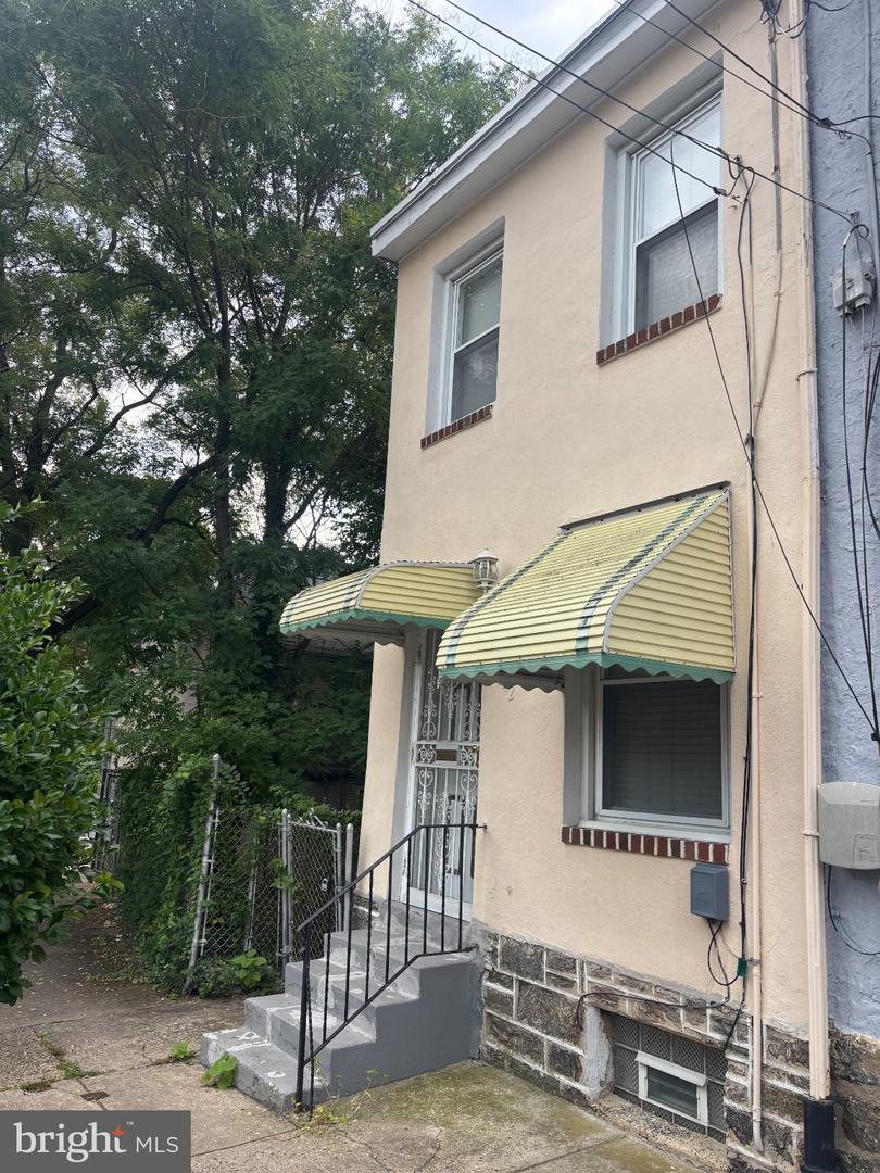 5842 Morton St Property Photo 2