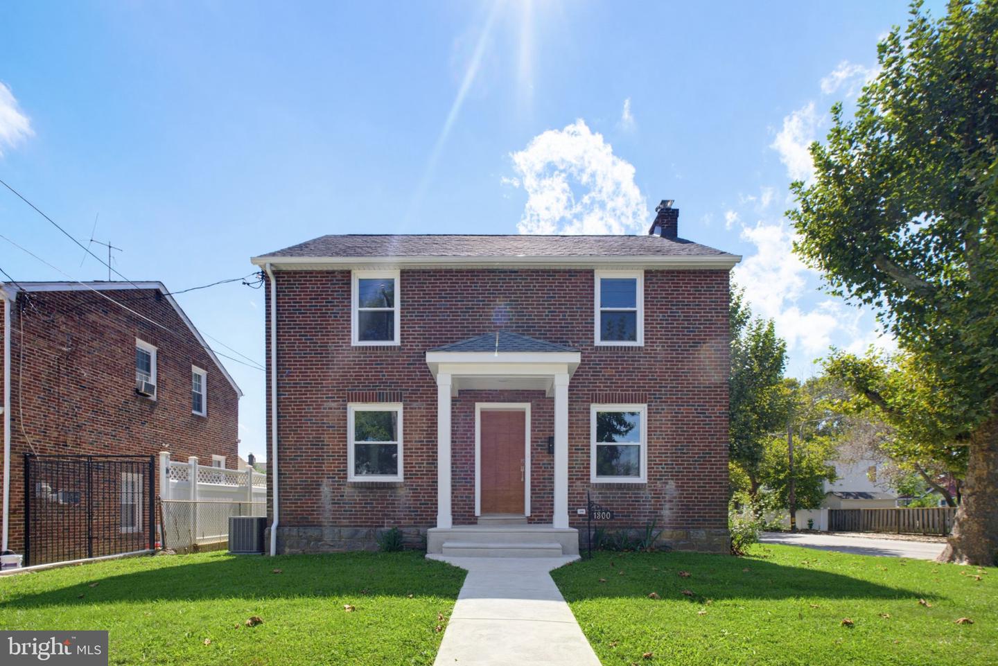 1300 Princeton Ave Property Photo 1