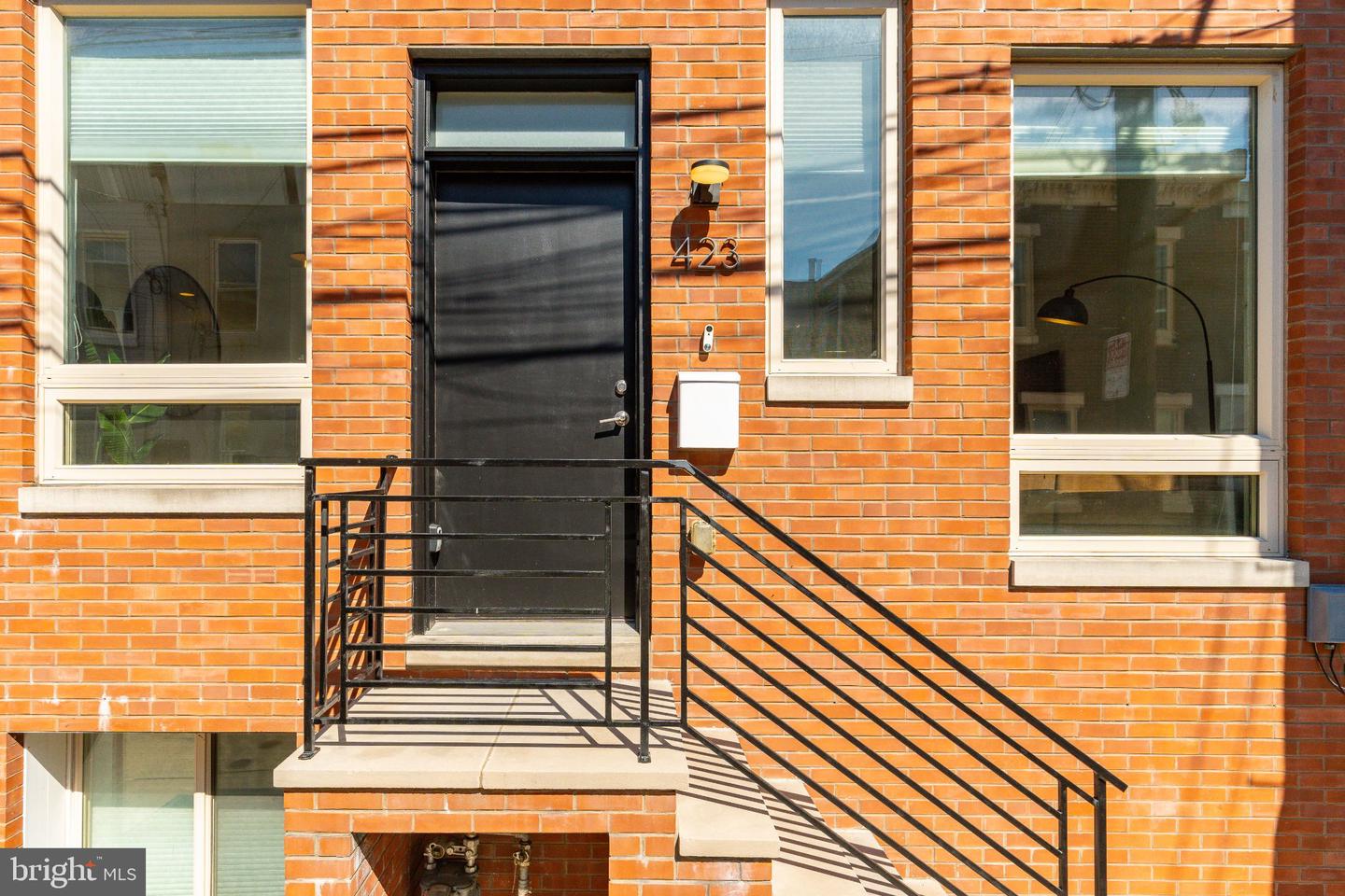 423 E Flora St Property Photo 56