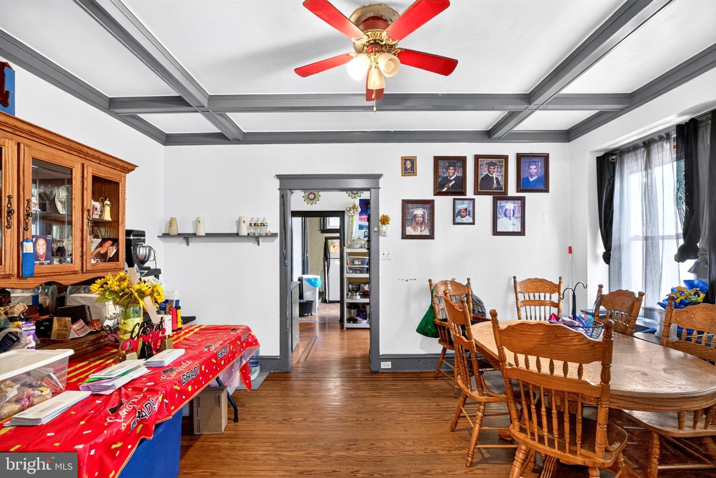 1021 Allengrove Property Photo 6