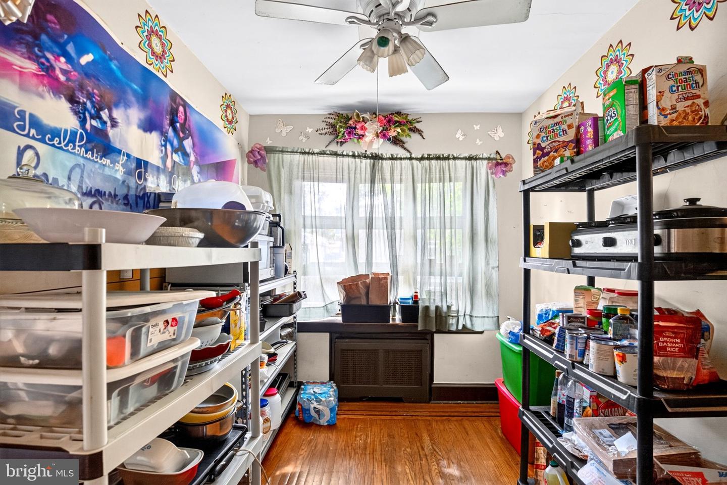 1021 Allengrove Property Photo 8