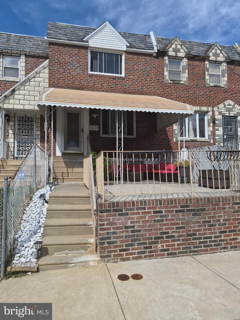 8639 RUGBY ST Property Photo 1