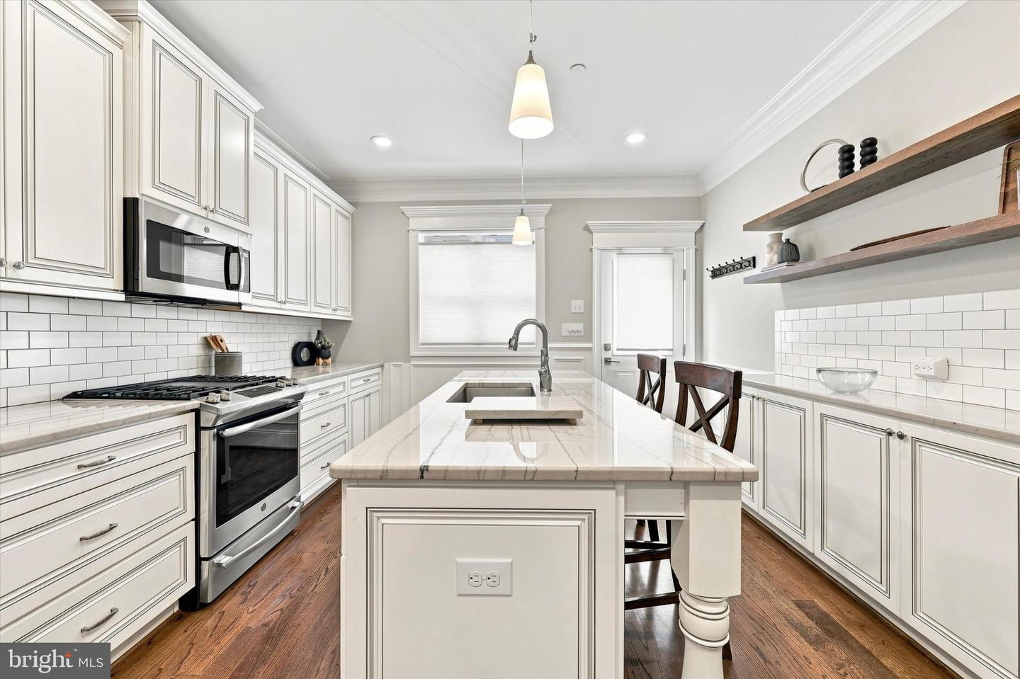2138 Kater Property Photo 9