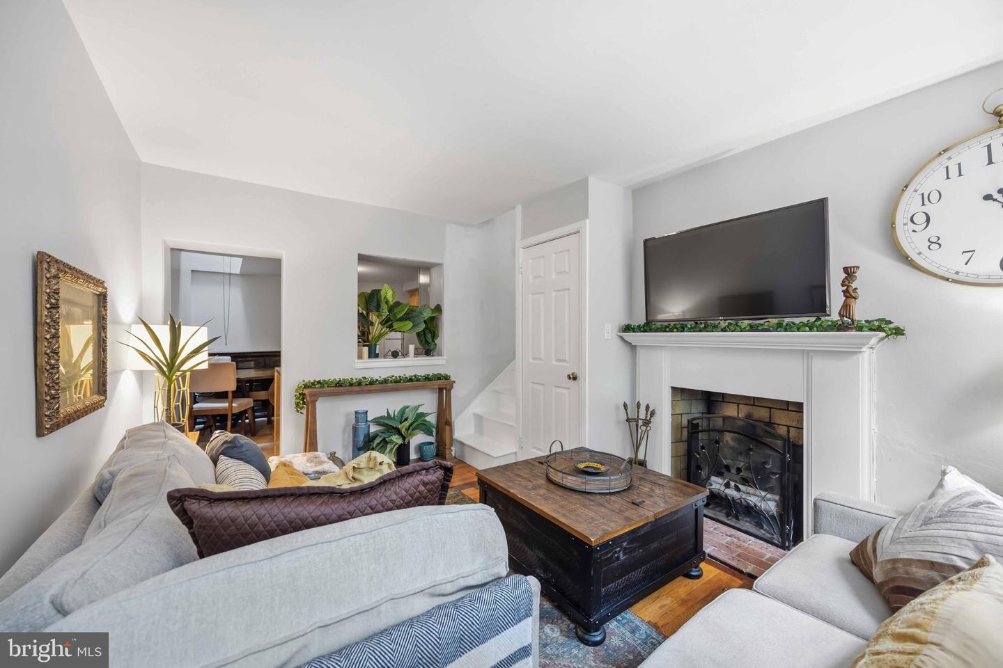 725 Pemberton St #10 Property Photo 5