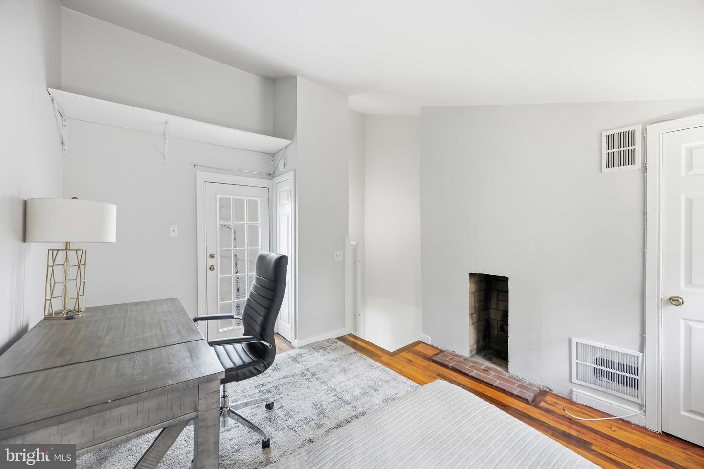 725 Pemberton St #10 Property Photo 24