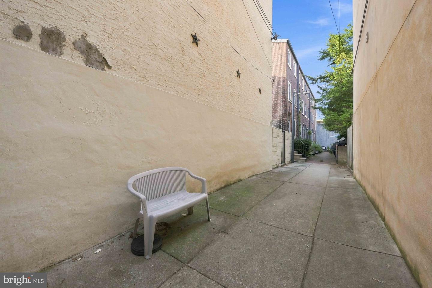 725 Pemberton St #10 Property Photo 26