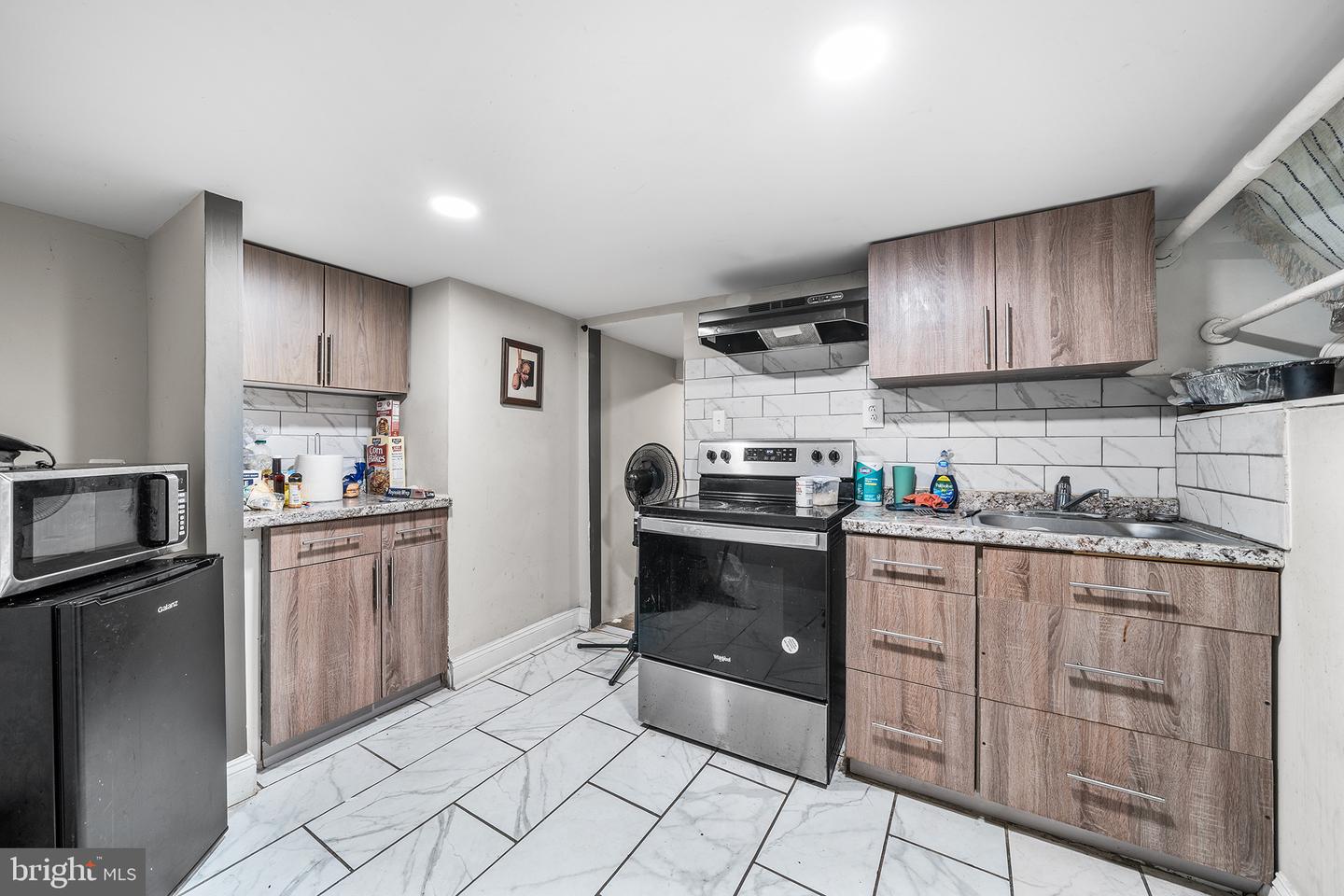 452 E Tulpehocken St Property Photo 25