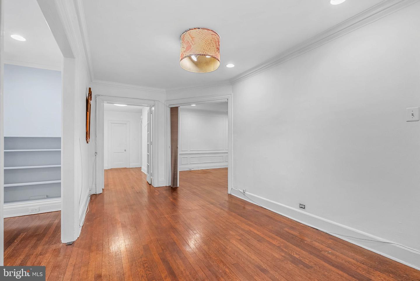 351 S 47th St #b210 Property Photo 4