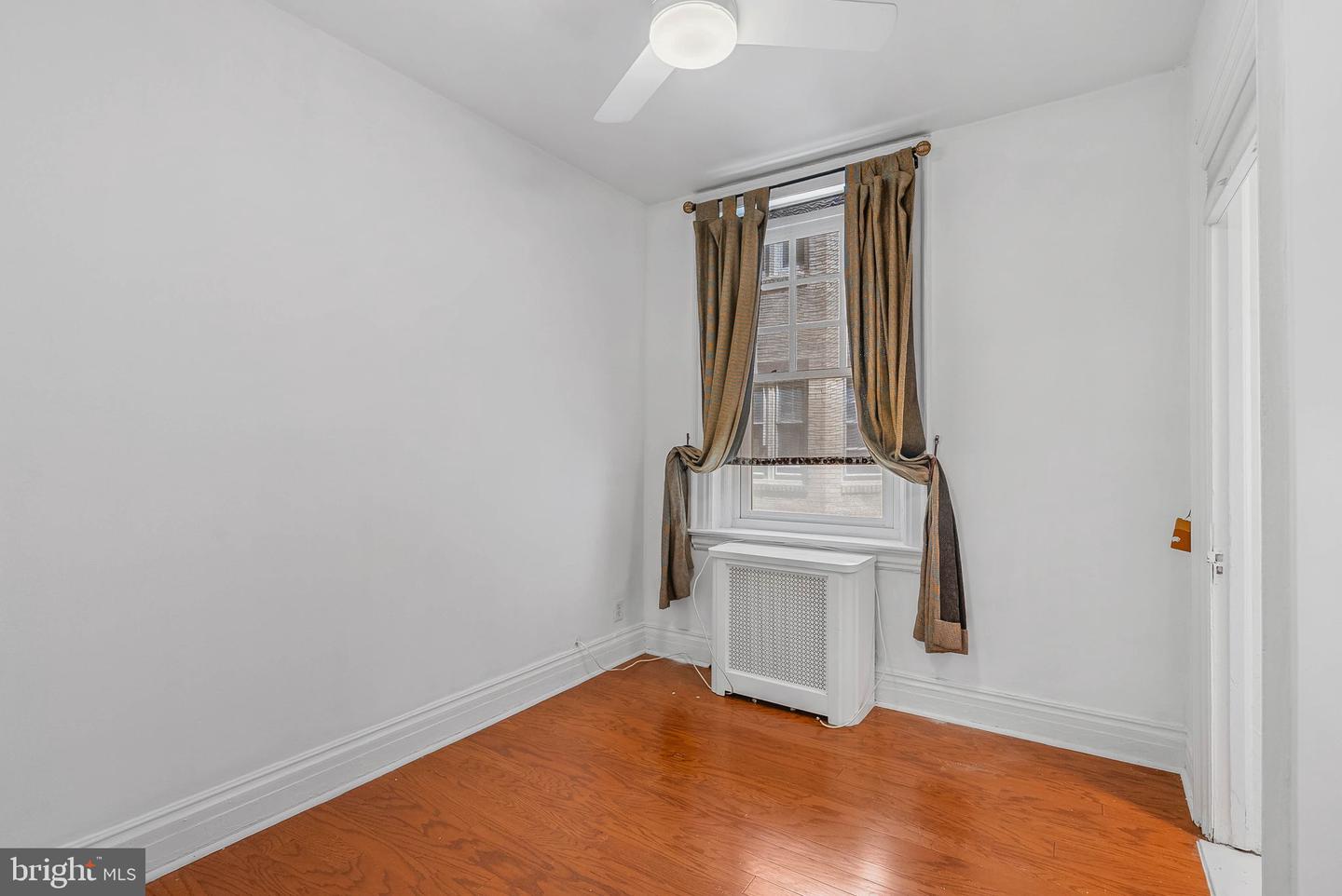 351 S 47th St #b210 Property Photo 15
