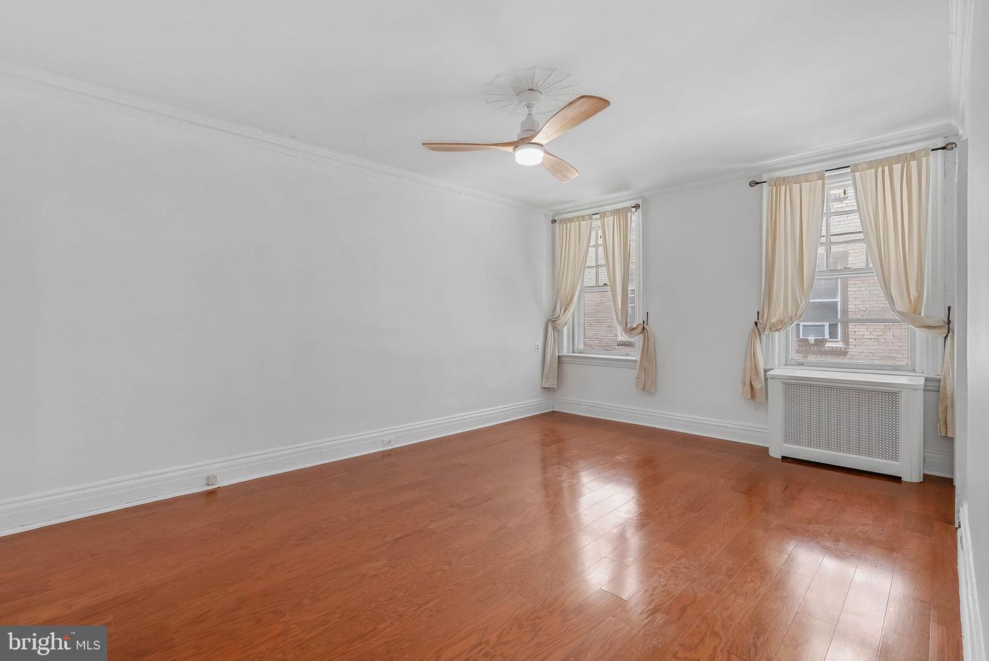351 S 47th St #b210 Property Photo 20