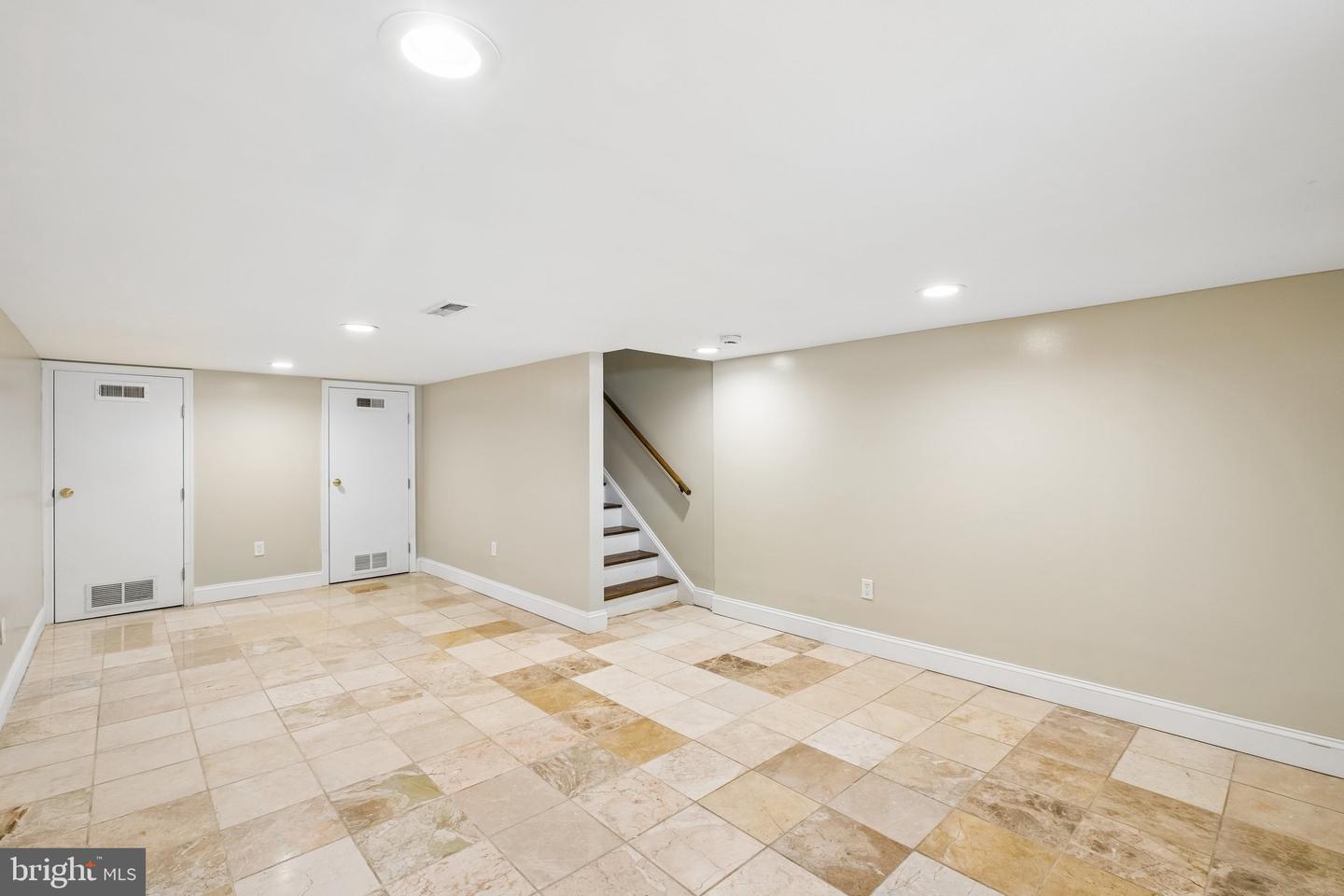 1343 Christian St Property Photo 41