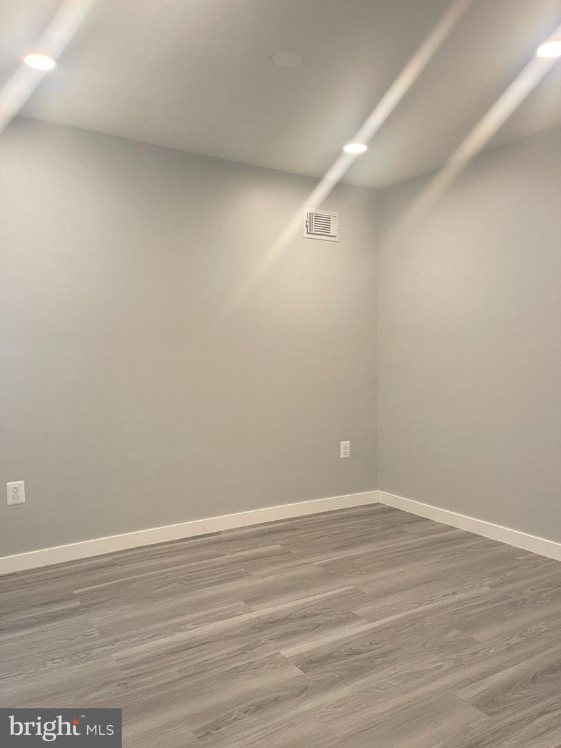 2603 Shields St Property Photo 13