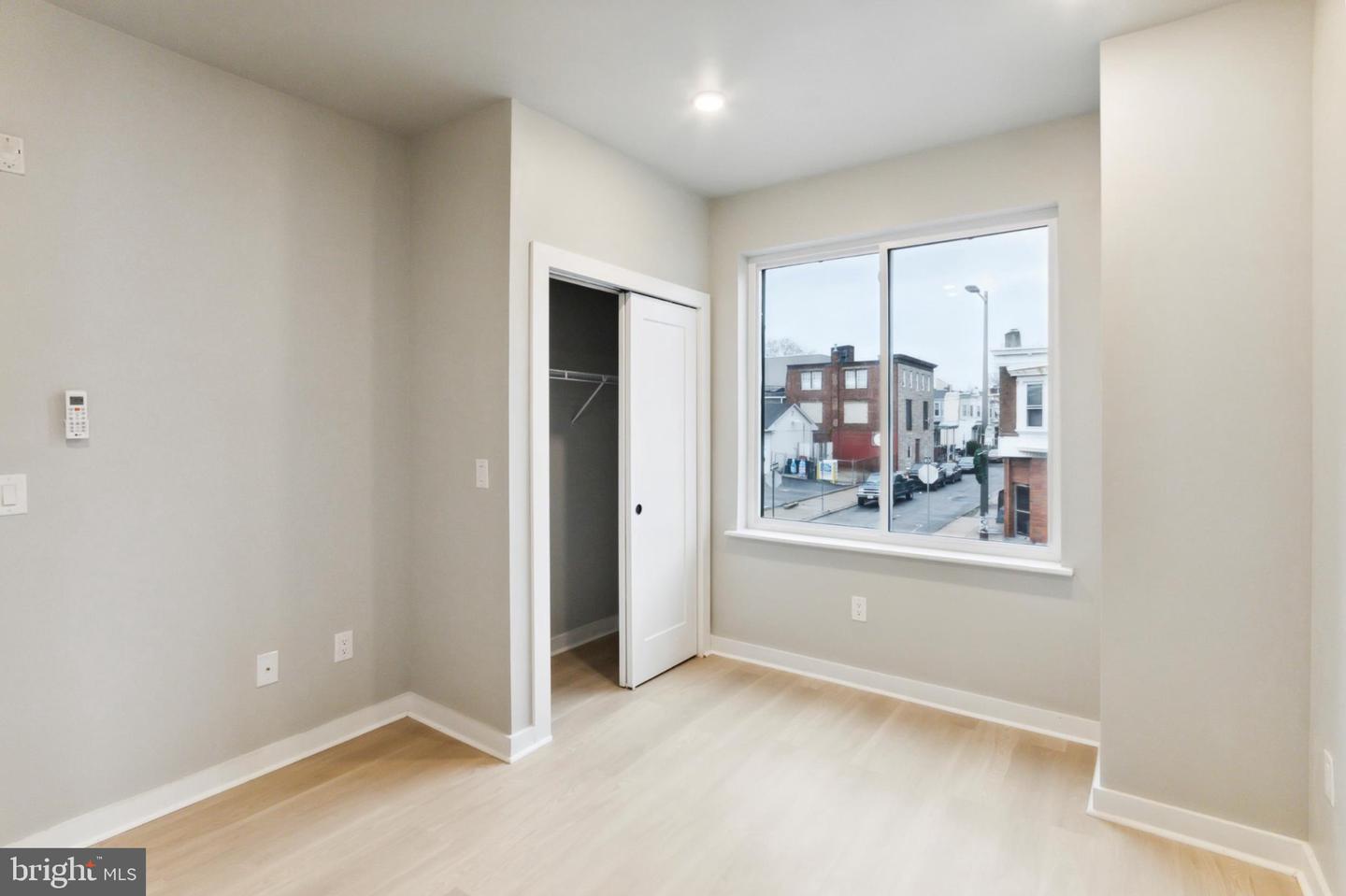 316 S 52nd St #5 Property Photo 4