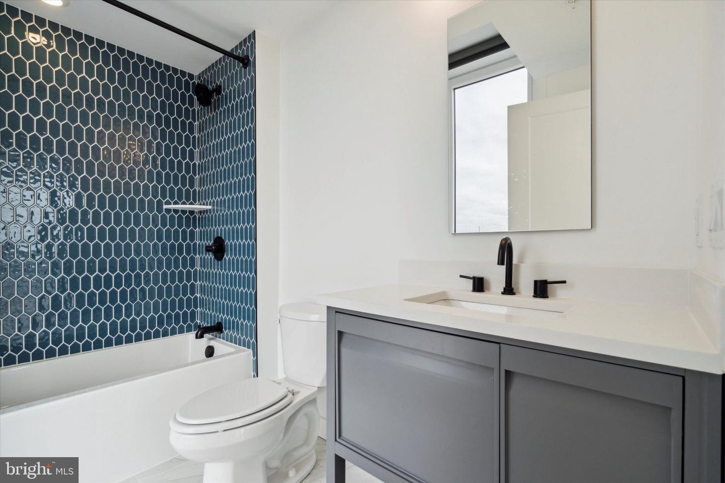 2636 E York St #304 Property Photo 15