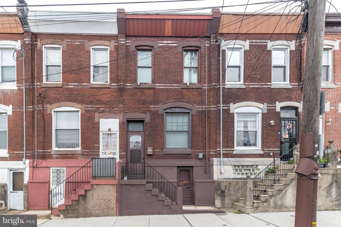 1928 E Lehigh Ave Property Photo 2