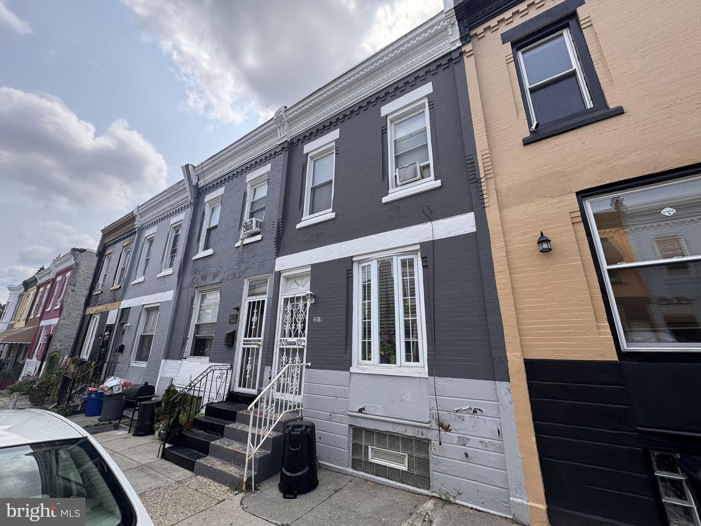 2016 W Boston St Property Photo 2