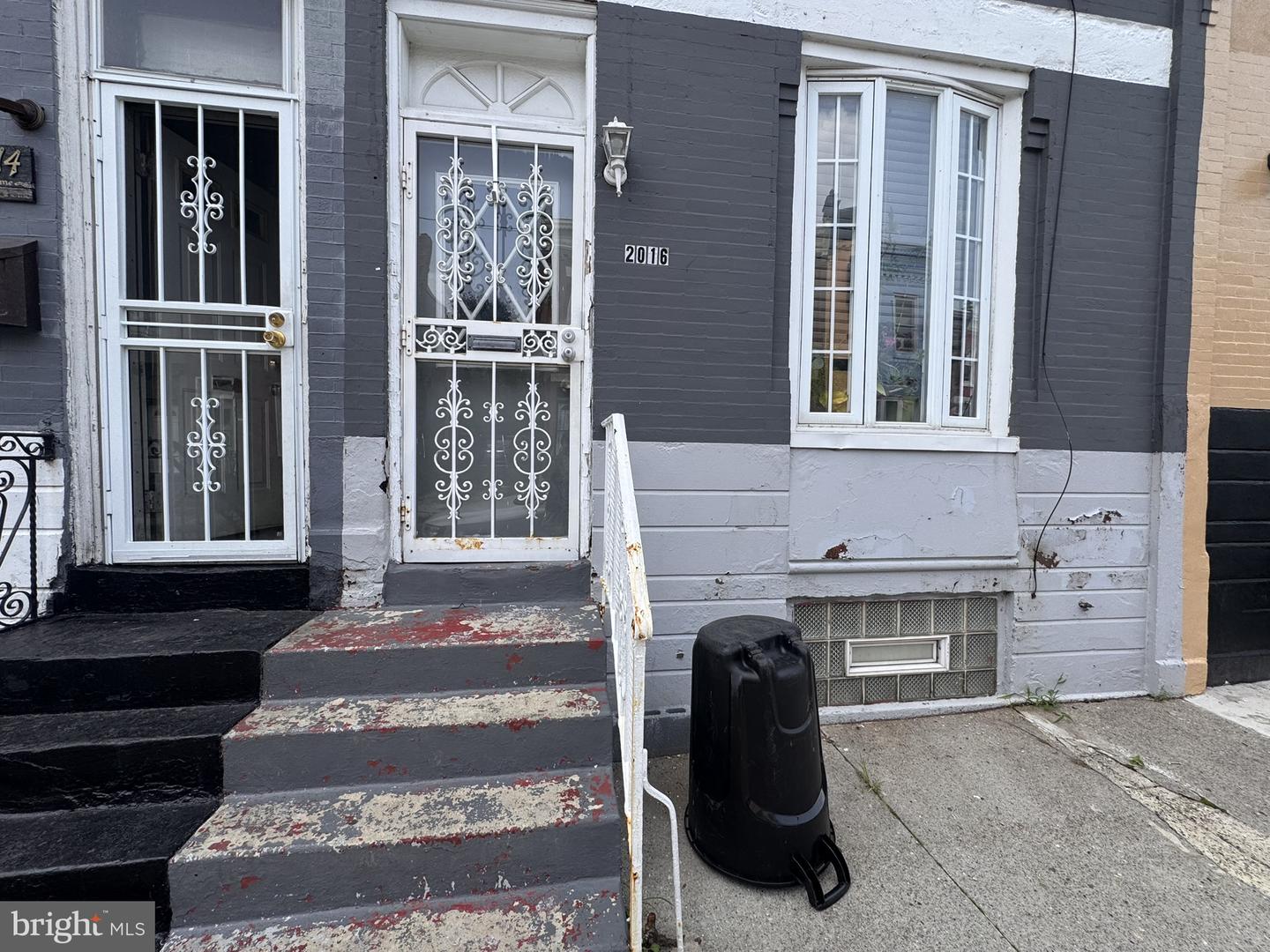 2016 W Boston St Property Photo 3