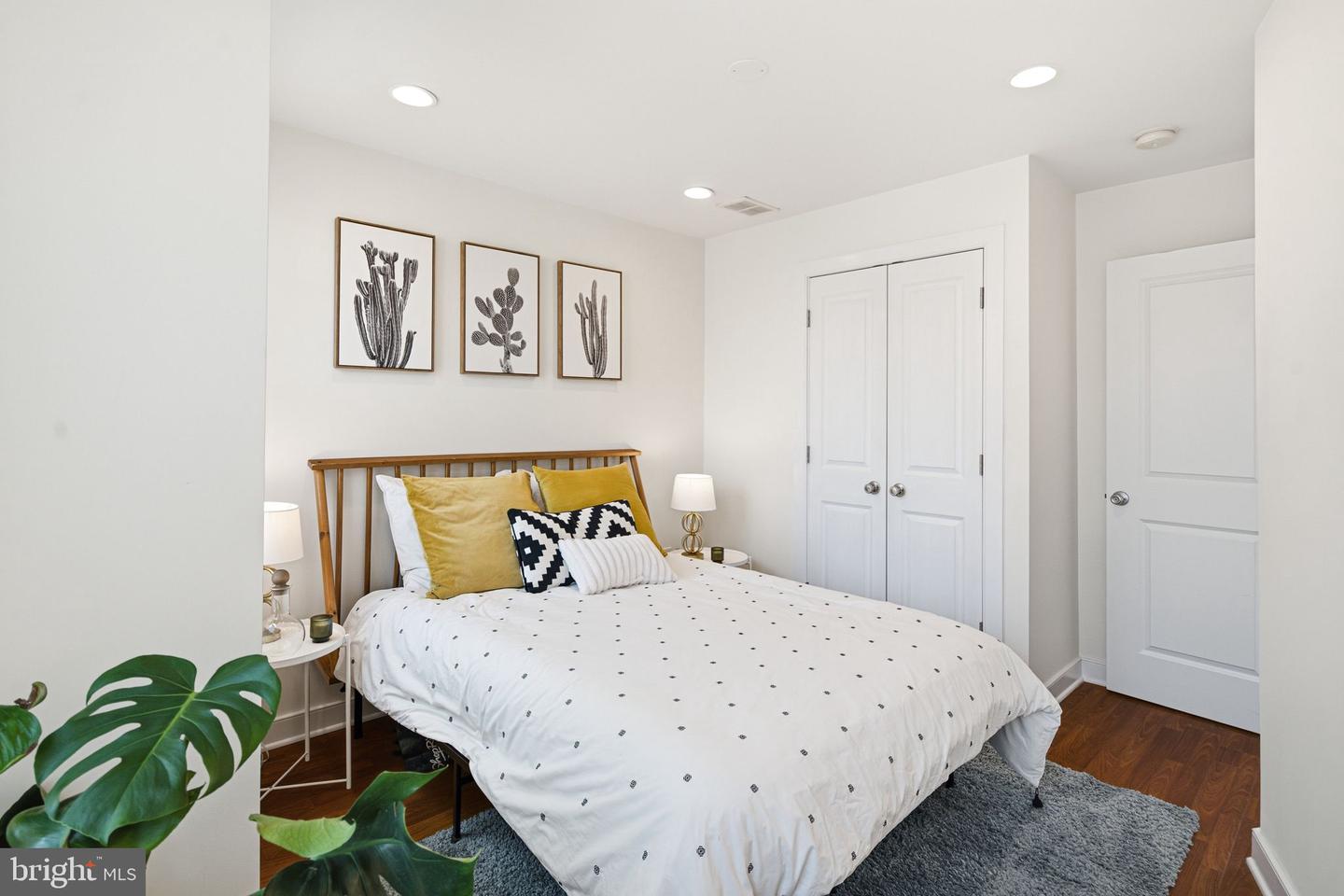 2015 Martha St Property Photo 17