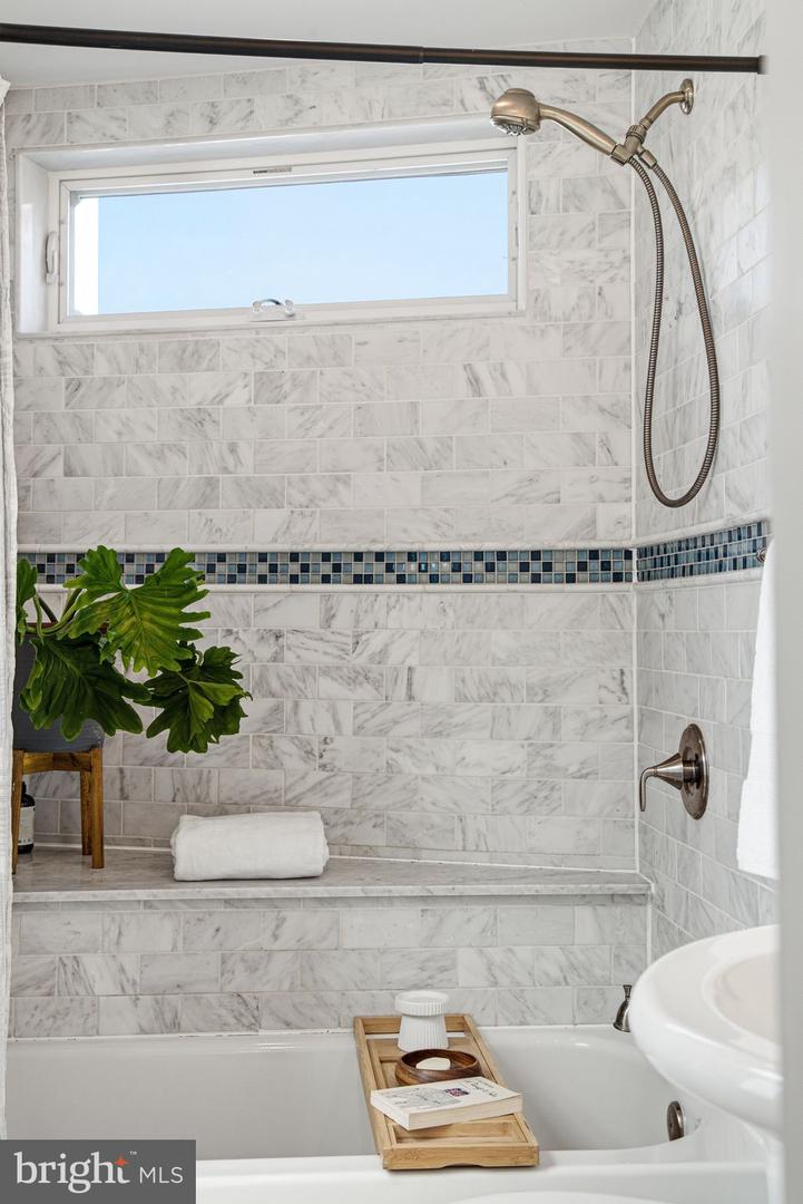 2015 Martha St Property Photo 24
