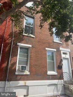 1505 Carpenter St Property Photo 2