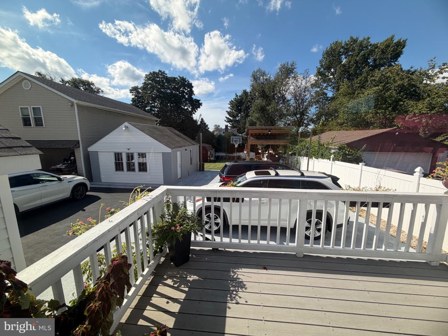 9432 Krewstown Rd Property Photo 22